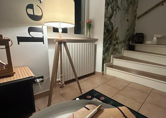 The Nest アパート